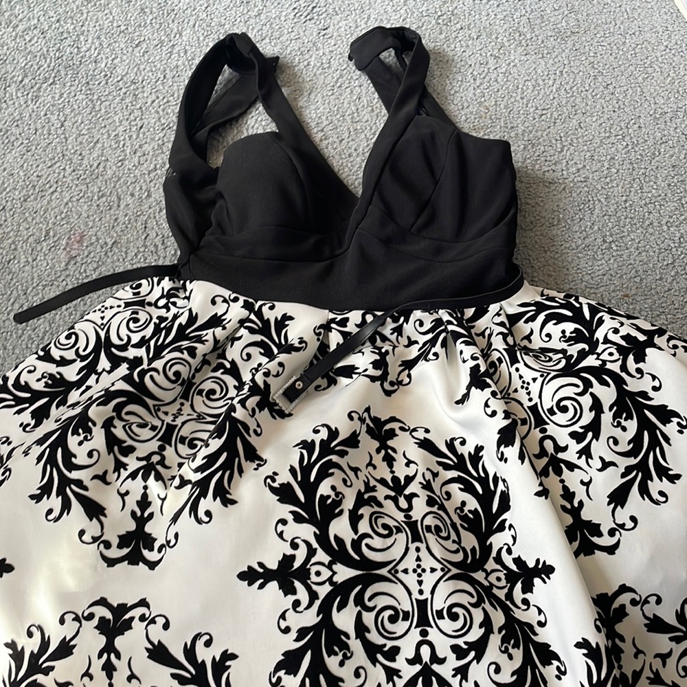 i don’t need it anymore , but it’s very comfy ! And very cute !